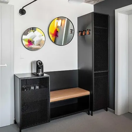 Boutique Mezi Svy