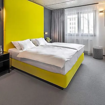 Boutique Mezi Svy 4* Градец-Кралове